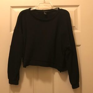 Forever 21 black cropped sweatshirt